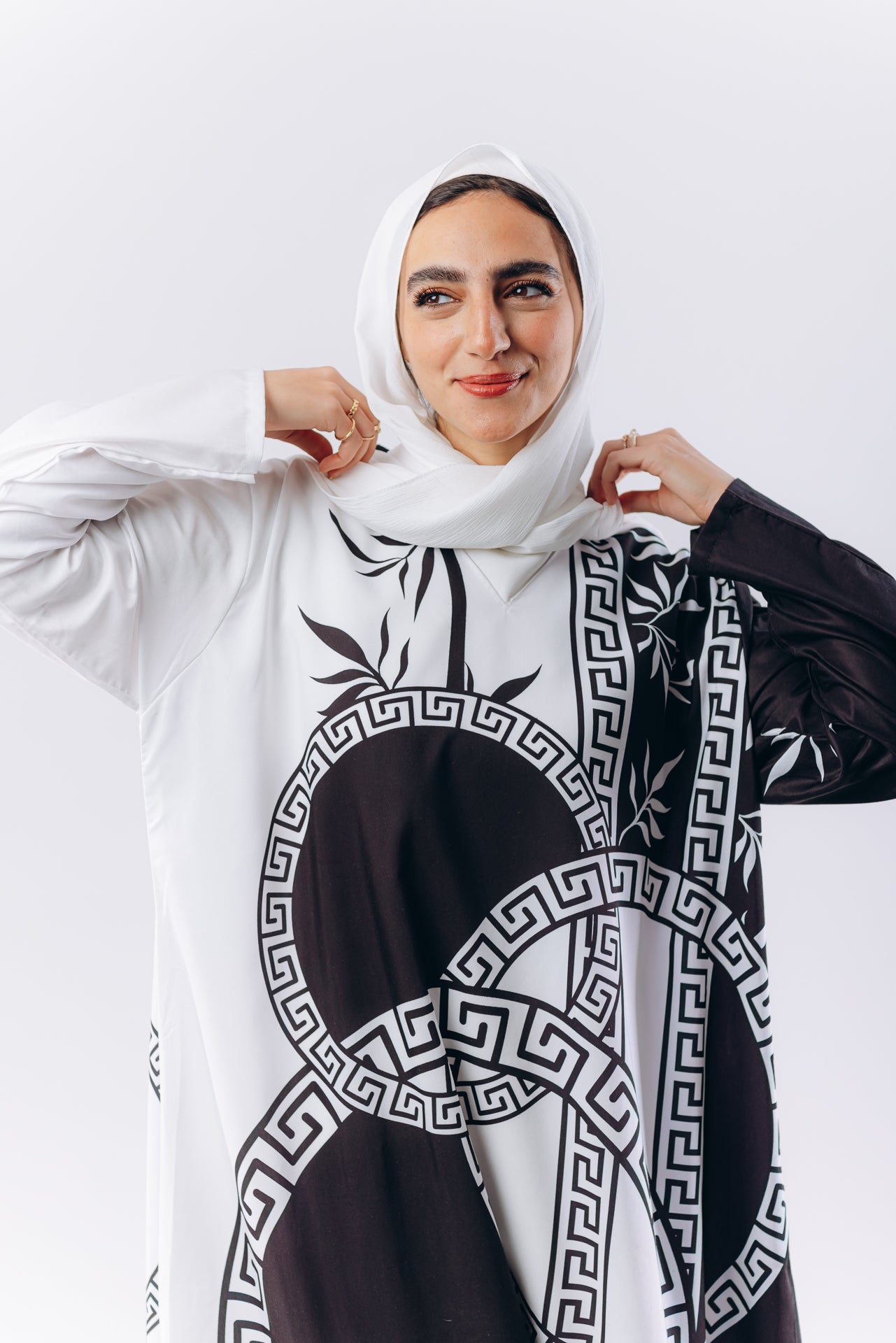 Velvet Istikbal Abaya