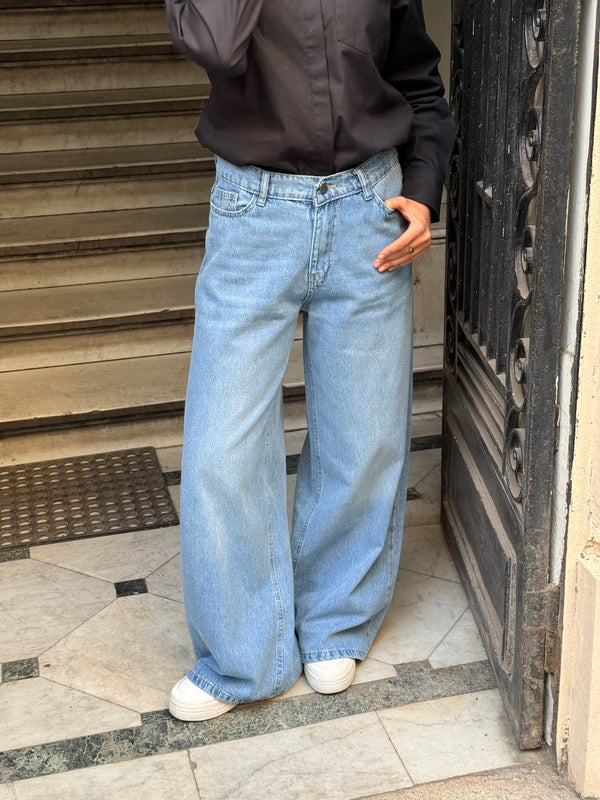 Wide leg jeans