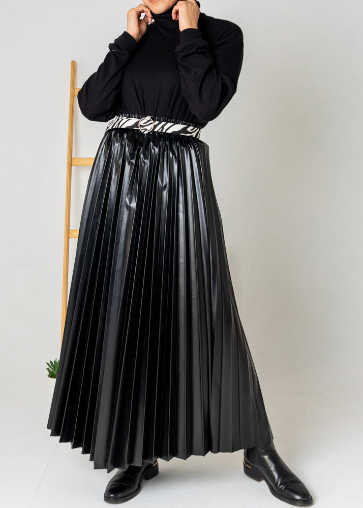 Black leather pleated skirt