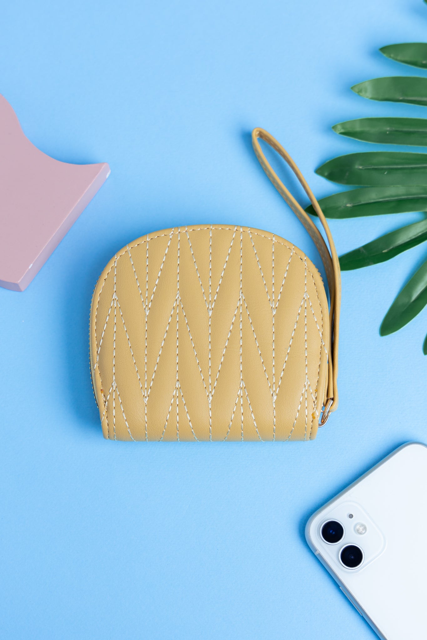 Oval Wallet