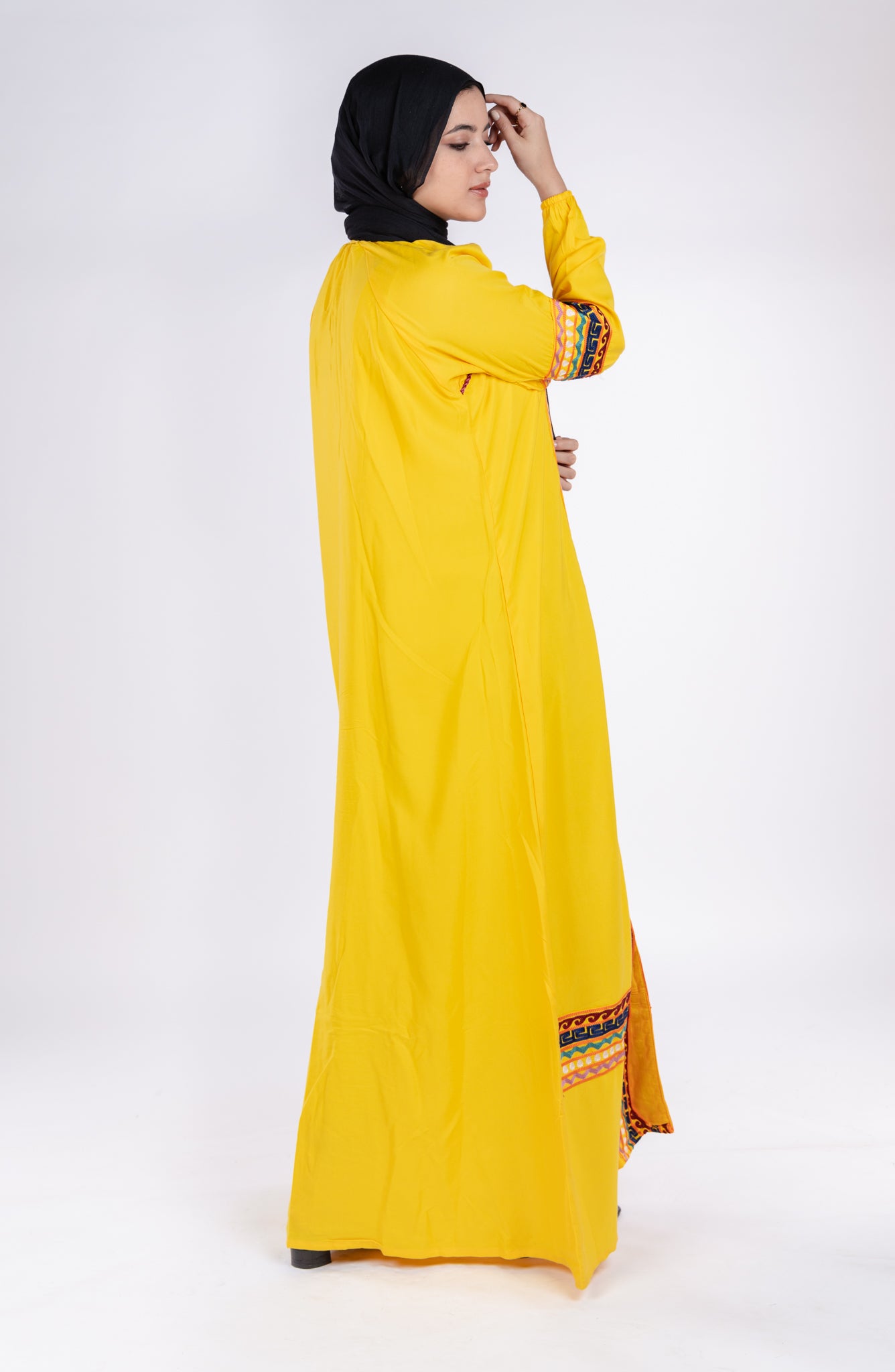 Stripes Istikbal Abaya